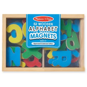 Mágneses betűk fából, 52 darabos készlet, Melissa&Doug (MD0448)