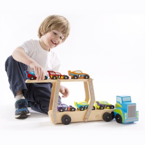 Óriás versenyautó szállitó fából, Melissa & Doug, szín: Többszínű, méret: 46x19x9 cm – illusztráció