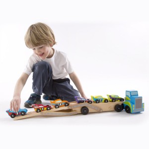 Óriás versenyautó szállitó fából, Melissa & Doug, szín: Többszínű, méret: 46x19x9 cm – illusztráció