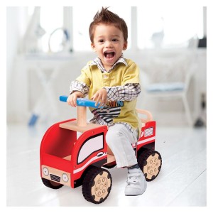 Pedál nélküli tűzoltóautó fából, szín: Multicolor, méret: 50x32x14 cm – illusztráció