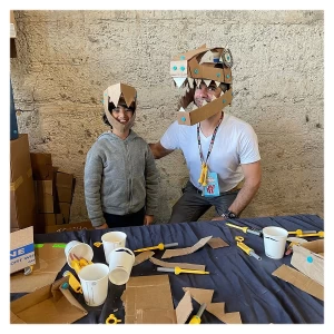 Makedo Discover, kartonépítő készlet, 126 db., szín: Többszínű, méret: 33x24x5 cm – illusztráció