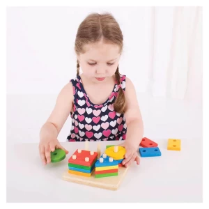 Fa formaválogató játék, szín: Többszínű, méret: 18x18x7 cm – illusztráció